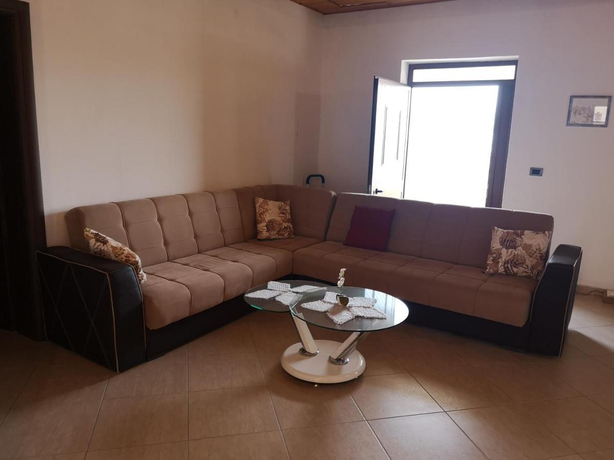 Вилла Private House Дуррес Экстерьер фото