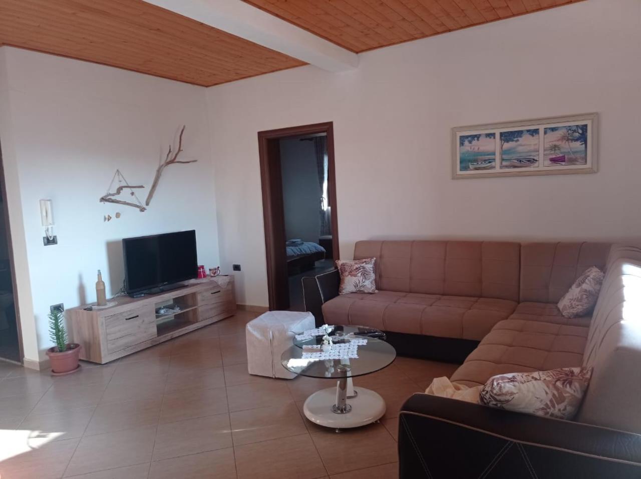 Вилла Private House Дуррес Экстерьер фото
