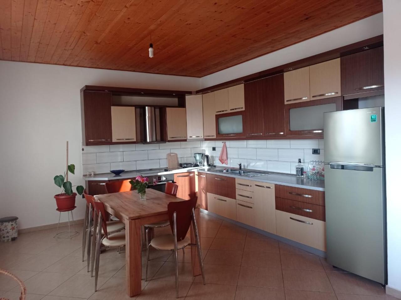 Вилла Private House Дуррес Экстерьер фото